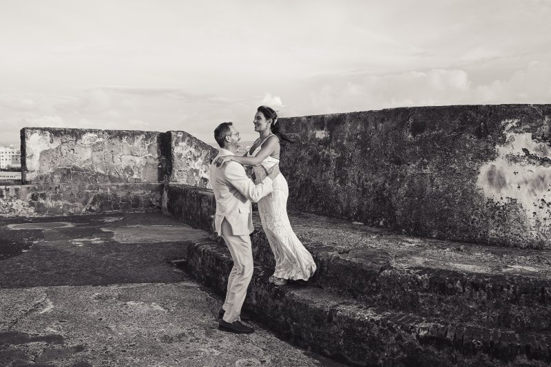 Pareja en la muralla
